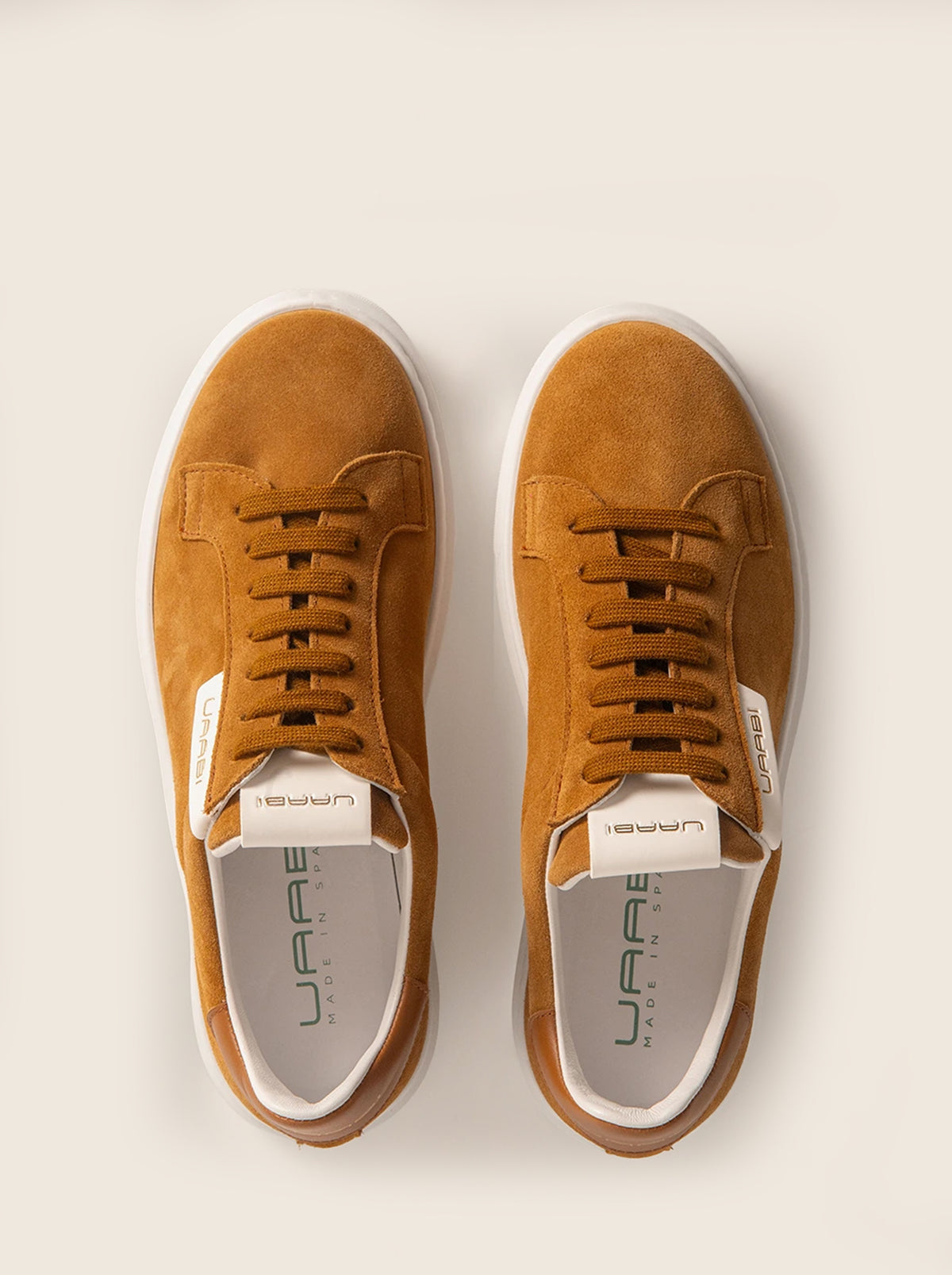 Sneaker HOOP Z31 en piel anteada tostada, vista cenital