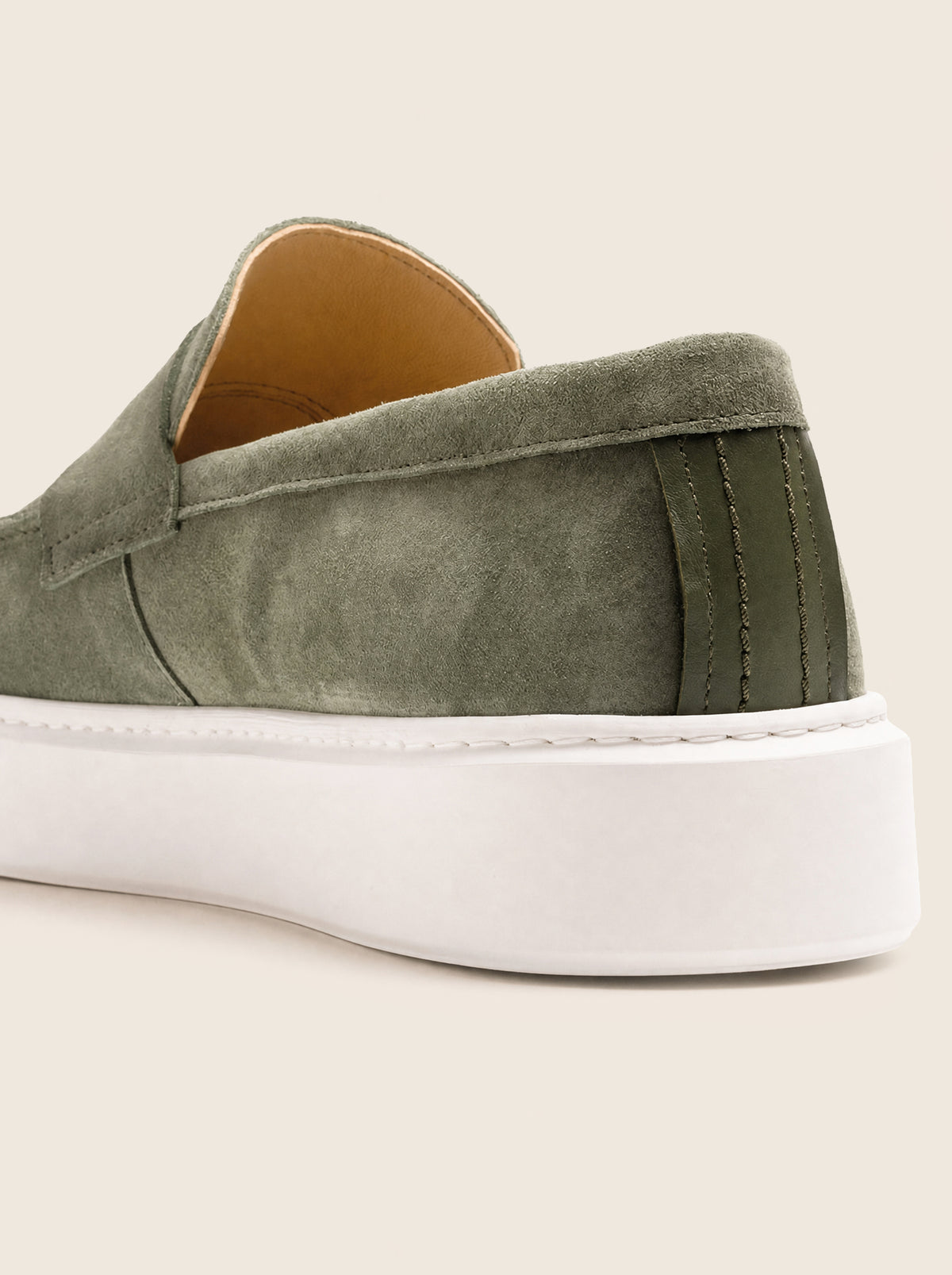 Mocasín MOKASSIN V30, detalle del talón