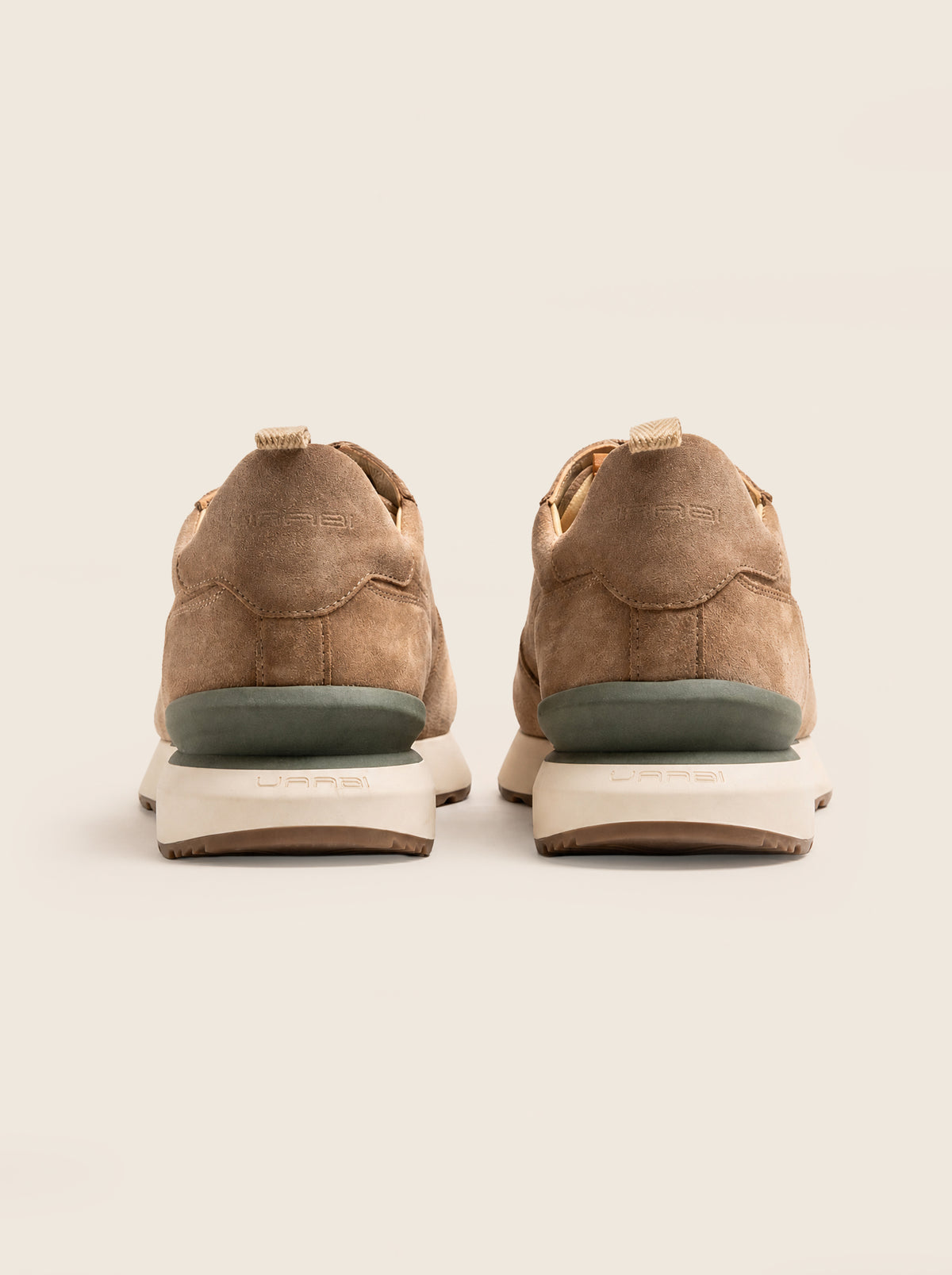 Sneakers WENNER R10, vista trasera de los talones