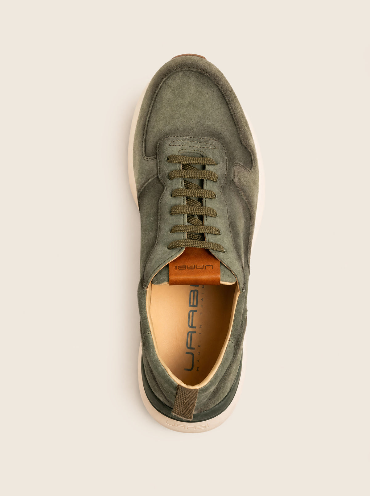 Sneaker WENNER R11 en piel anteada verde oliva, vista cenital